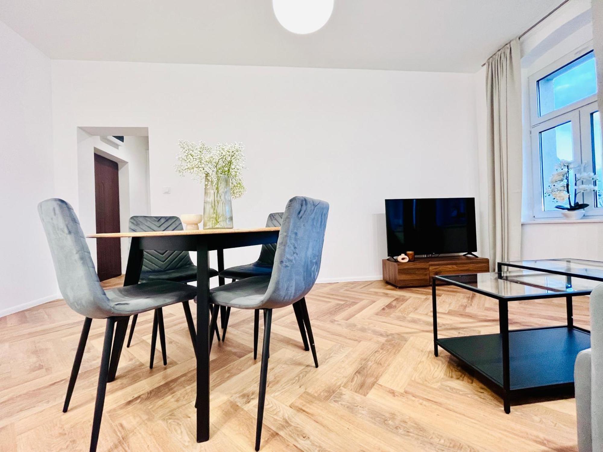 Apartamenty Kamienica Centrum - 1 Maja Lubiń Eksteriør bilde